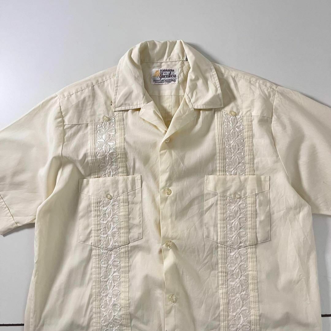 VINTAGE(ヴィンテージ)の70s YUCATECA キューバシャツ ヴィンテージ ベージュ M 古着 刺繍 メンズのトップス(Tシャツ/カットソー(半袖/袖なし))の商品写真