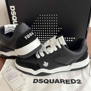 ディースクエアード(DSQUARED2)の40 黒　ブラック　DSQUARED2 メイプルリーフ　ローカット　スニーカー(スニーカー)