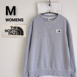 ザノースフェイス(THE NORTH FACE)の古着　レディース　ザ・ノースフェイス　スウェット　グレー　ロゴパッチ　裏起毛(トレーナー/スウェット)