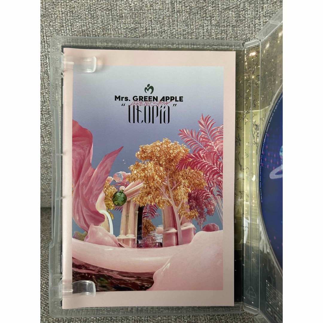 Mrs. GREEN APPLE  Utopia ユートピア ミセス ブルーレイ エンタメ/ホビーのDVD/ブルーレイ(ミュージック)の商品写真