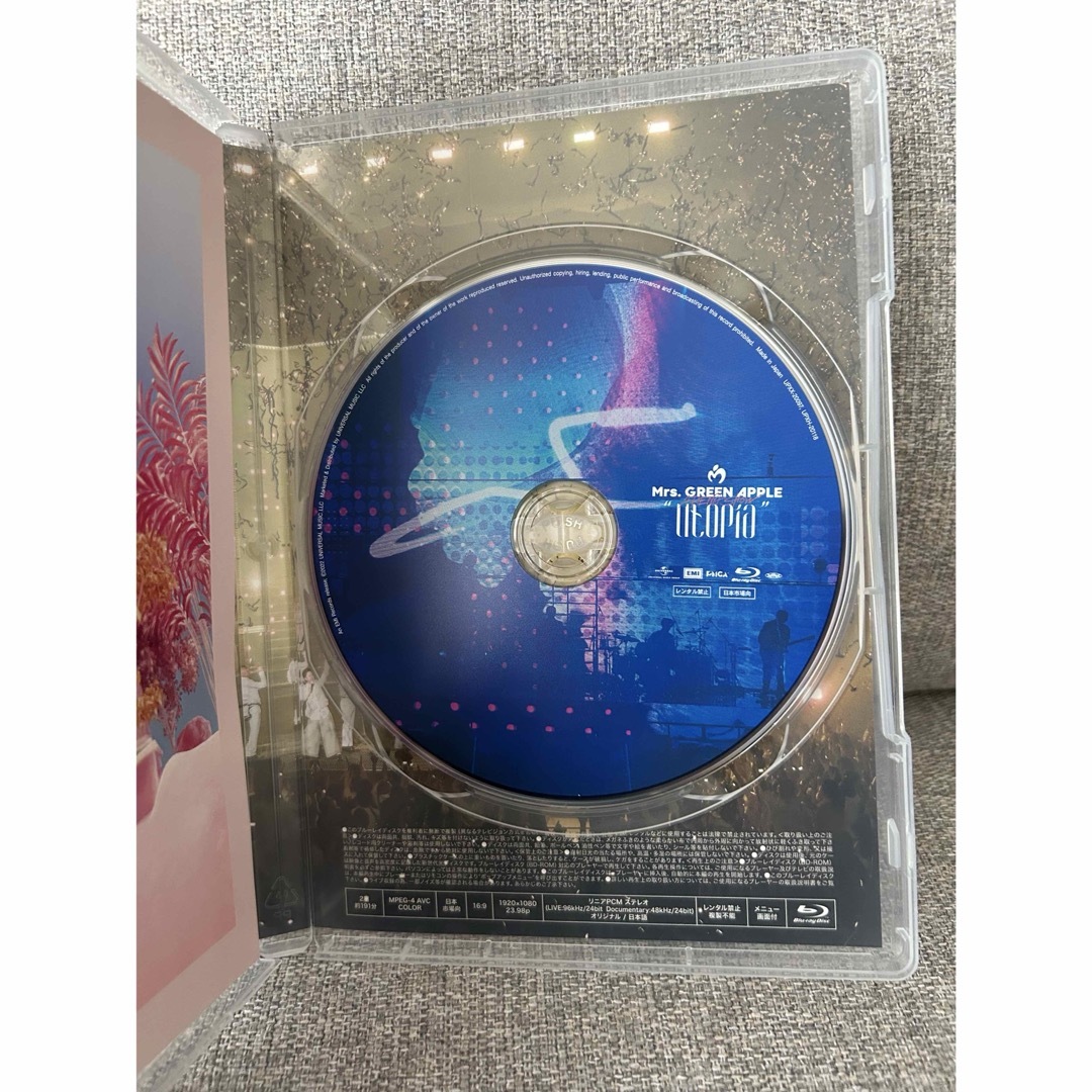 Mrs. GREEN APPLE  Utopia ユートピア ミセス ブルーレイ エンタメ/ホビーのDVD/ブルーレイ(ミュージック)の商品写真