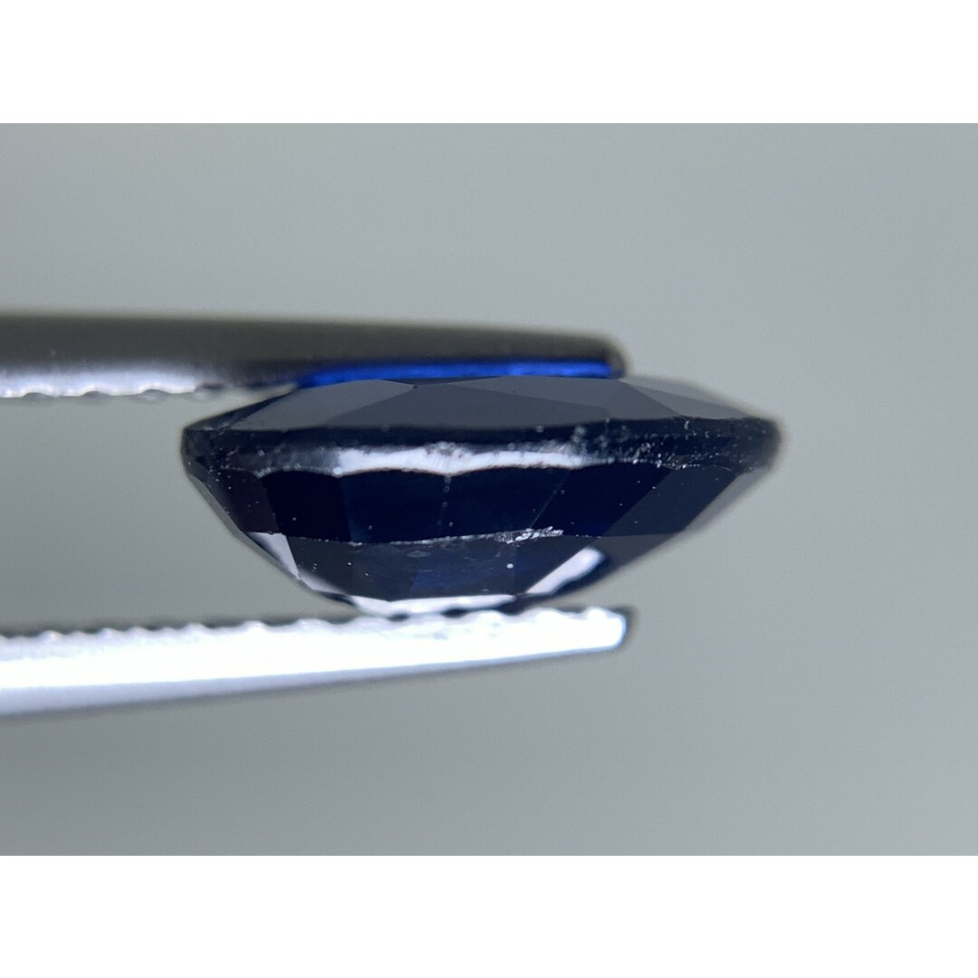 サファイア 天然  2.129ct  中央宝石ソーティング付き  9.06㎜×7.09㎜×3.49㎜  ルース（ 裸石 ） 5427Y レディースのアクセサリー(その他)の商品写真