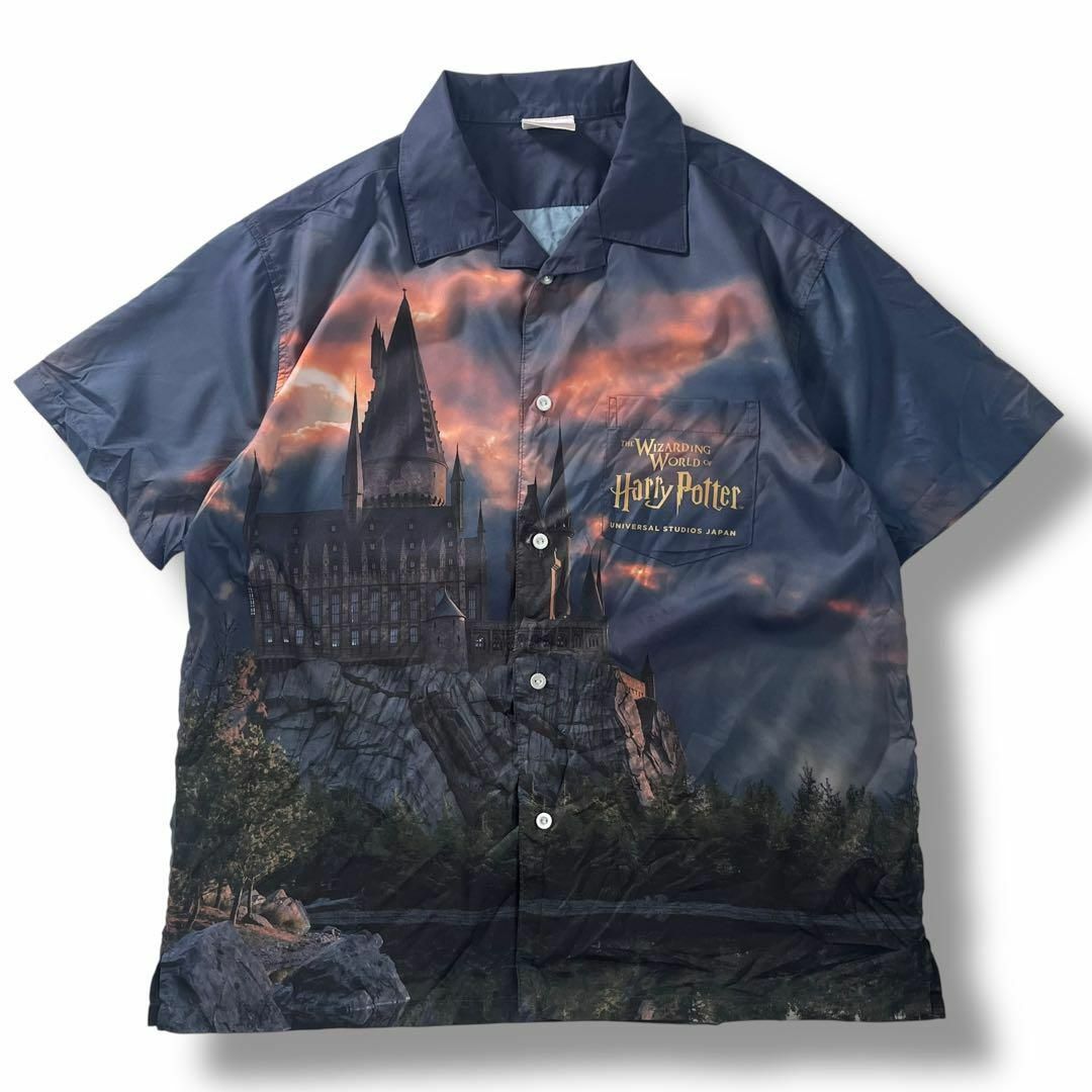 USJ(ユニバーサルスタジオジャパン)のハリー・ポッター ホグワーツ城 プリント 半袖 半袖シャツ USJ M 映画 メンズのトップス(Tシャツ/カットソー(半袖/袖なし))の商品写真