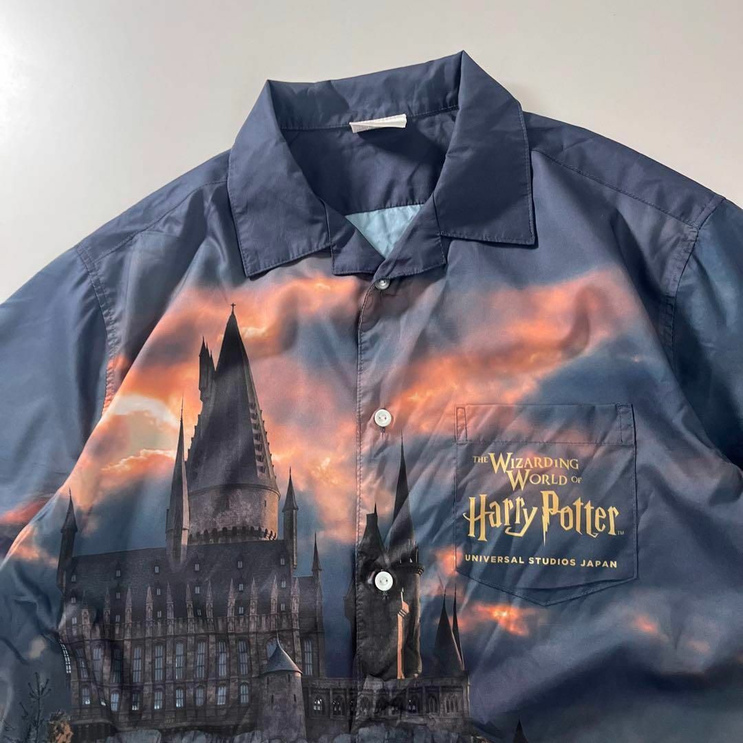 USJ(ユニバーサルスタジオジャパン)のハリー・ポッター ホグワーツ城 プリント 半袖 半袖シャツ USJ M 映画 メンズのトップス(Tシャツ/カットソー(半袖/袖なし))の商品写真