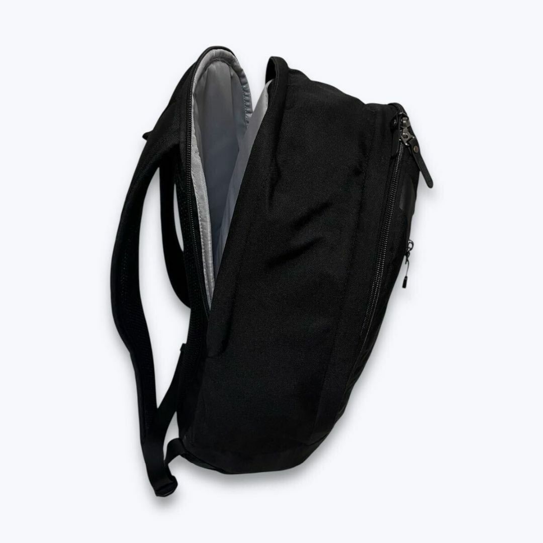 NIKE(ナイキ)のNIKE シャイアン2015 リュック バックパック 黒 デイパック メンズのバッグ(バッグパック/リュック)の商品写真