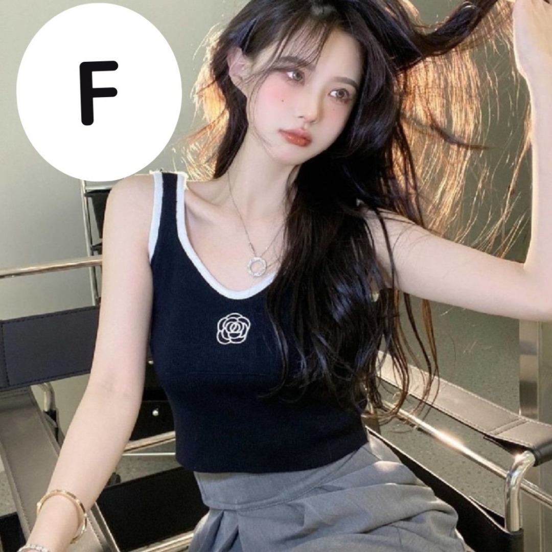 【人気】超人気　キャミソール　韓国風　セクシー　ブラック　韓国　ガールズ　 レディースのトップス(キャミソール)の商品写真
