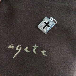 アガット(agete)のagateアガットシルバークロスチャーム(チャーム)