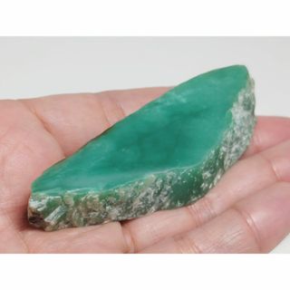 L-56 翡翠 67g ヒスイ 原石 鑑賞石 自然石 誕生石 鉱石 鉱物 水石(その他)