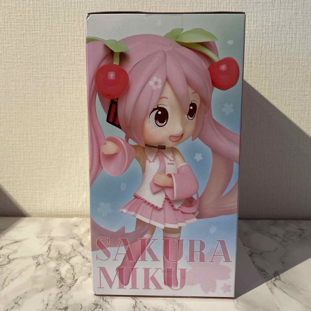 新品未開封　Doll Crystal 桜ミク　フィギュア エンタメ/ホビーのフィギュア(アニメ/ゲーム)の商品写真