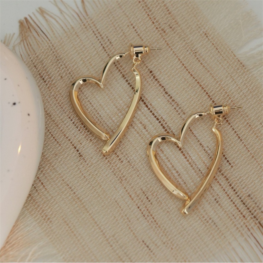 【新着】ピアス フープ　ゴールド　アクセサリー シンプル　レディース　S925 レディースのアクセサリー(ピアス)の商品写真