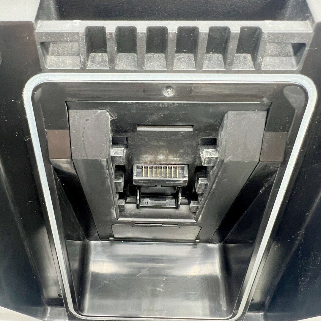 Panasonic(パナソニック)の〇〇 【中古】panasonic EZ37A2 ワイヤレススピーカー 工事用充電ラジオ 本体のみ バッテリ無 インテリア/住まい/日用品の文房具(その他)の商品写真