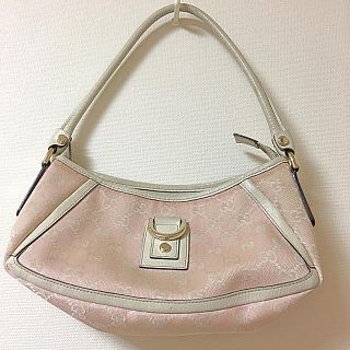 グッチ(Gucci)のGUCCIピンクハンドバッグ♡(ハンドバッグ)