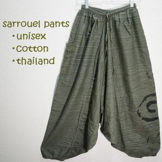 【新品】ぐるぐる柄　ゆったりコットンサルエルパンツ　モスグリーン(サルエルパンツ)