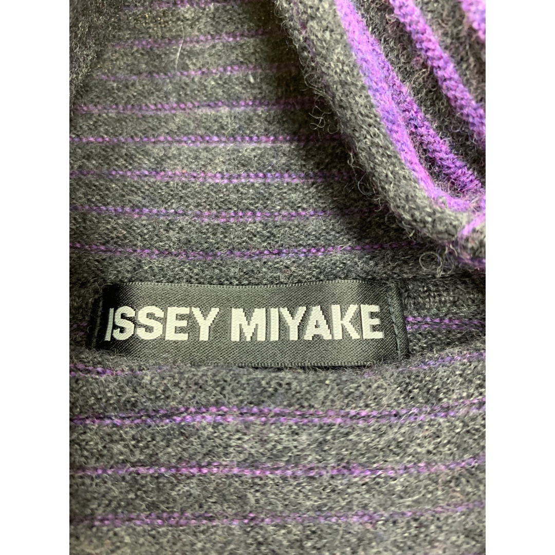 ISSEY MIYAKE(イッセイミヤケ)のイッセイミヤケ ME83KN039 タートルネックニット 2 パープル パイピング ITUHH57IYJW8 メンズのトップス(ニット/セーター)の商品写真