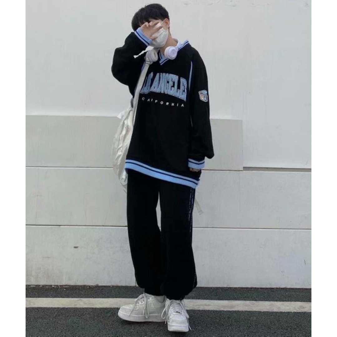 【残り１点】ユニセックス トレーナー　黒　オーバーサイズ　ロゴ　韓国　XL メンズのトップス(その他)の商品写真