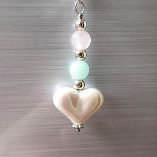 1点もの＊ハンドメイド＊心の傷を癒し自分自身を大切に❤︎.*天然石お守りチャーム