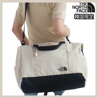 【日本未入荷】ノースフェイス　ライトダッフルバッグ　cream ボストン