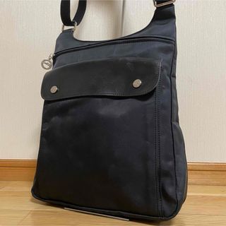 美品 ロンシャン サコッシュ ブラック ナイロン レザー ワンショルダー A4可