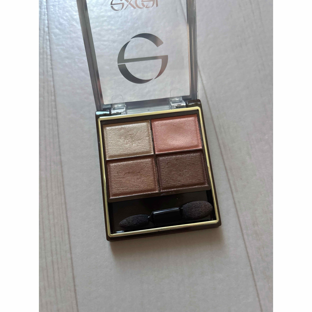 excel(エクセル)のエクセル スキニーリッチシャドウ SR05 ウォームブラウン コスメ/美容のベースメイク/化粧品(アイシャドウ)の商品写真
