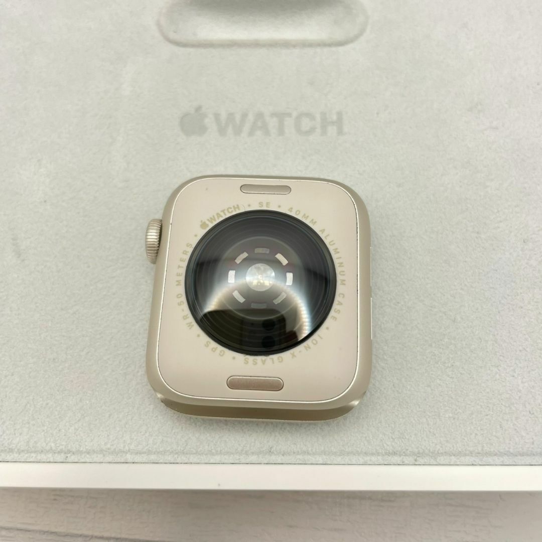 Apple Watch(アップルウォッチ)の【美品】BT100％ SE2 アップルウォッチ 保護カバー＋バンド＋充電器 レディースのファッション小物(腕時計)の商品写真