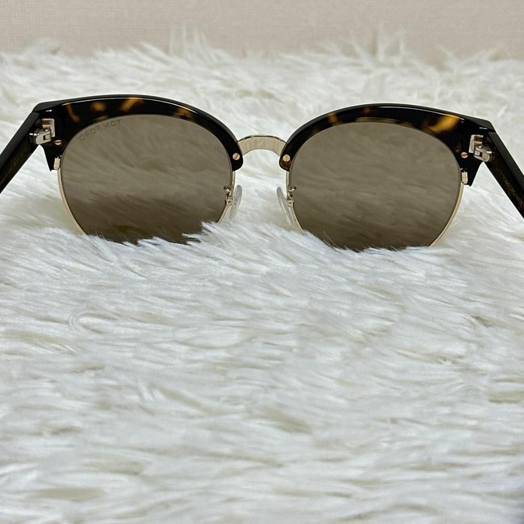 TOM FORD(トムフォード)のTOM FORD サングラス ベッコウ ブラウン ゴールド 粋 かっこいい メンズのファッション小物(サングラス/メガネ)の商品写真