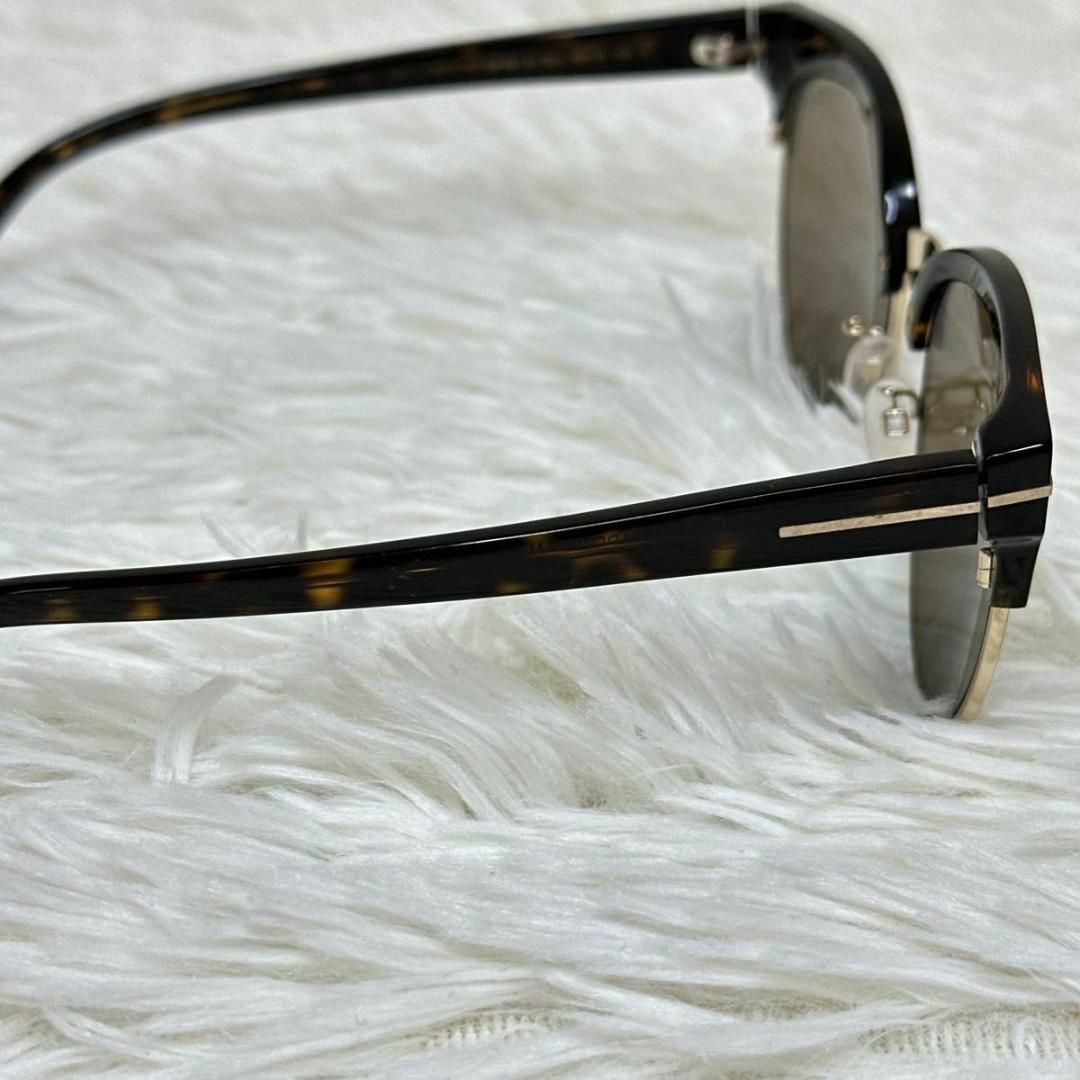 TOM FORD(トムフォード)のTOM FORD サングラス ベッコウ ブラウン ゴールド 粋 かっこいい メンズのファッション小物(サングラス/メガネ)の商品写真