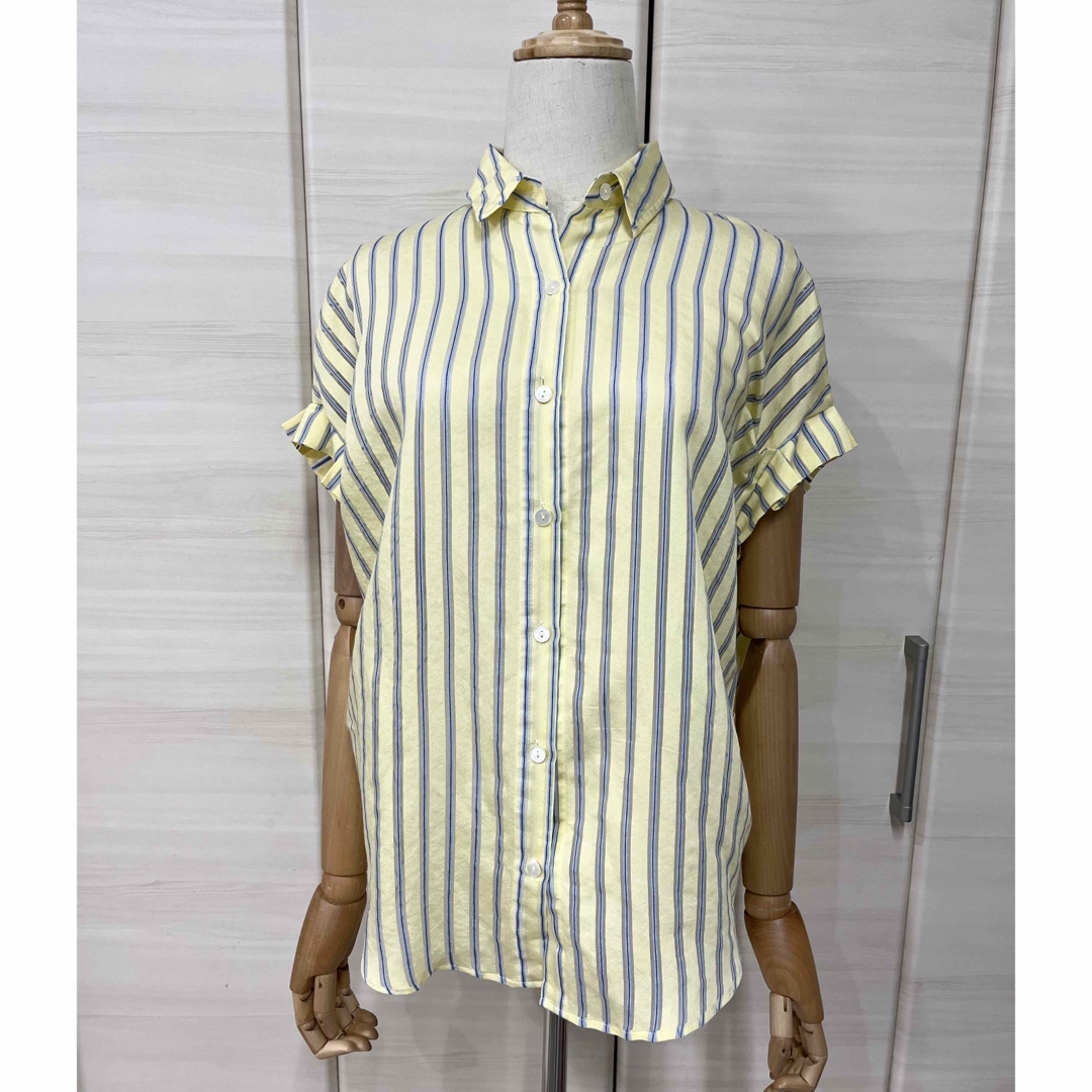 Lallia Mu シアーストライプ　タックスリーブブラウス　定価 1.7万　黄 レディースのトップス(シャツ/ブラウス(半袖/袖なし))の商品写真