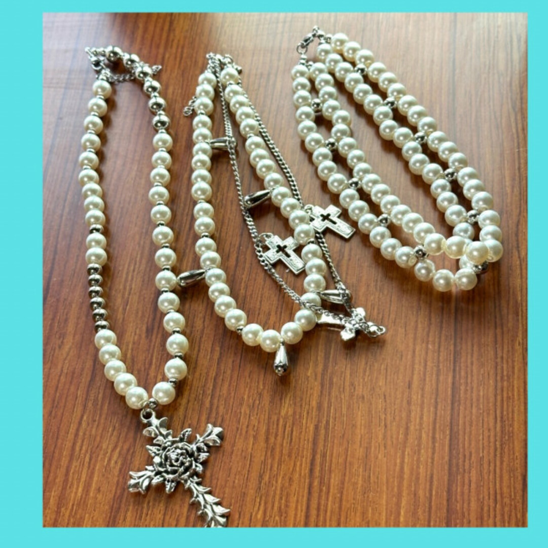 クロスパールネックレス Y2K グランジ系ギャル風 レディースのアクセサリー(ネックレス)の商品写真