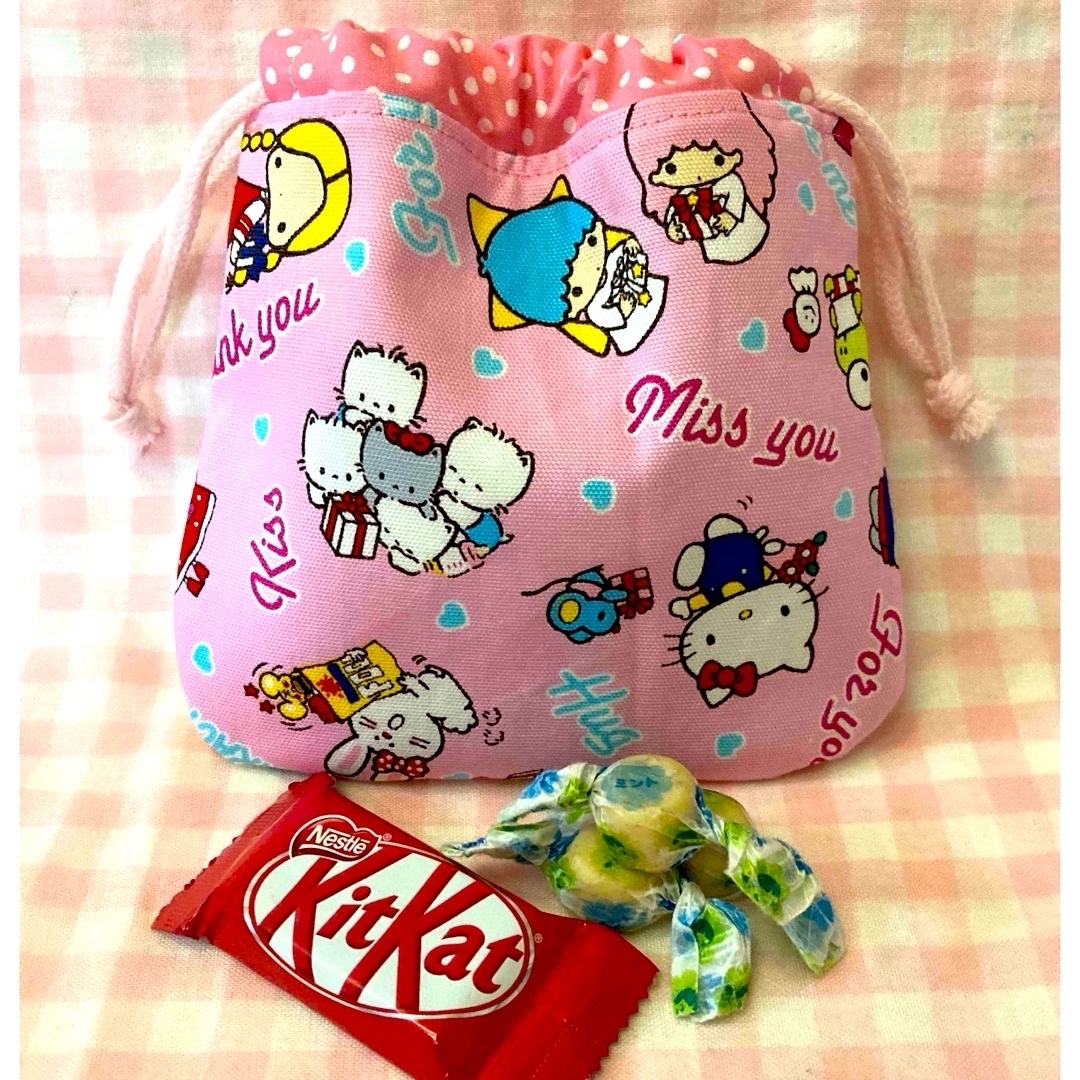 サンリオキャラクターズレトロ柄☆ハンドメイド☆巾着☆ピンク ハンドメイドのファッション小物(その他)の商品写真