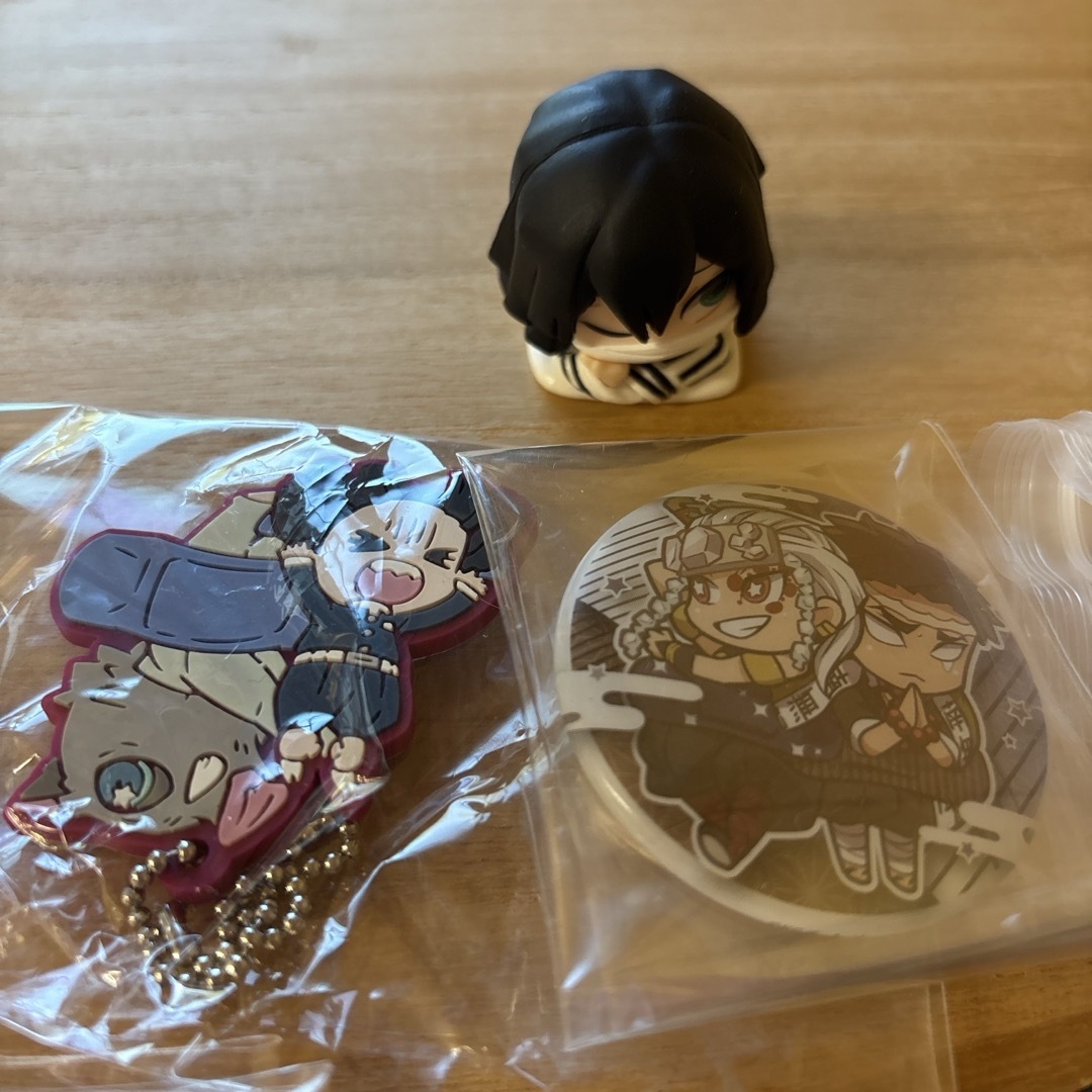 鬼滅の刃(キメツノヤイバ)の鬼滅の刃グッズ 8点  エンタメ/ホビーのおもちゃ/ぬいぐるみ(キャラクターグッズ)の商品写真