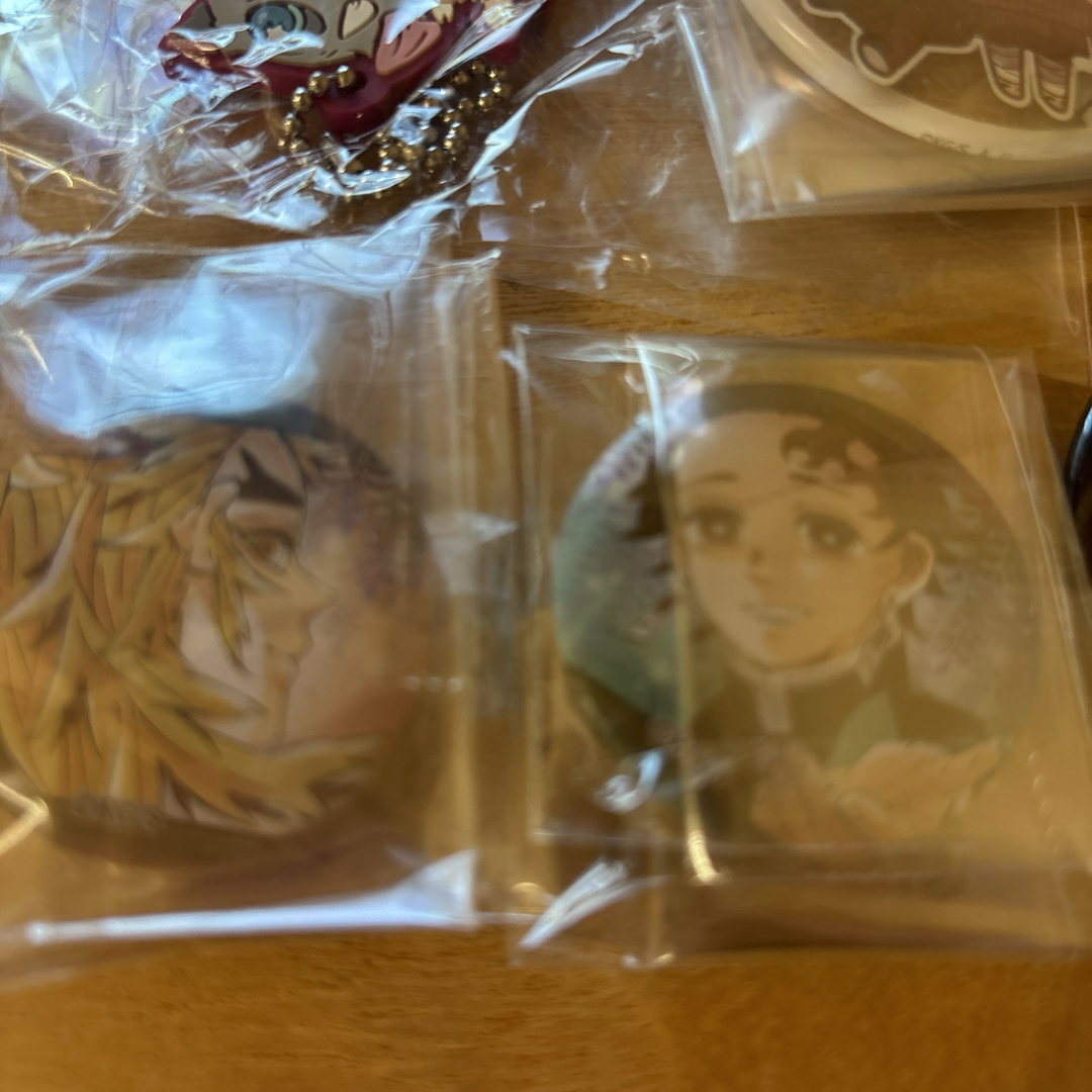 鬼滅の刃(キメツノヤイバ)の鬼滅の刃グッズ 8点  エンタメ/ホビーのおもちゃ/ぬいぐるみ(キャラクターグッズ)の商品写真