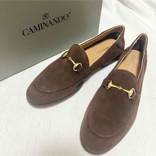 カミナンド(CAMINANDO)の【未使用】CAMINANDO  カミナンド　ビットローファー　スエード　ブラウン(ローファー/革靴)