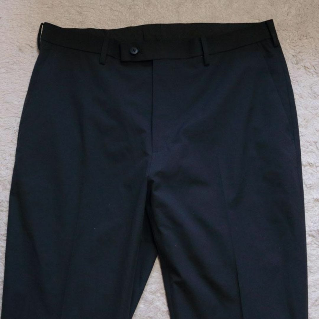 UNIQLO(ユニクロ)のUNIQLO 感動パンツ ライト 85cm ブラック メンズのパンツ(スラックス)の商品写真