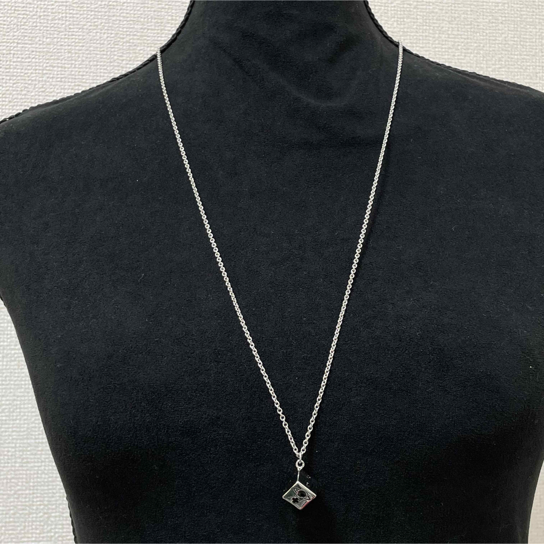 Vivienne Westwood(ヴィヴィアンウエストウッド)のヴィヴィアン サイコロネックレス シルバー レディースのアクセサリー(ネックレス)の商品写真