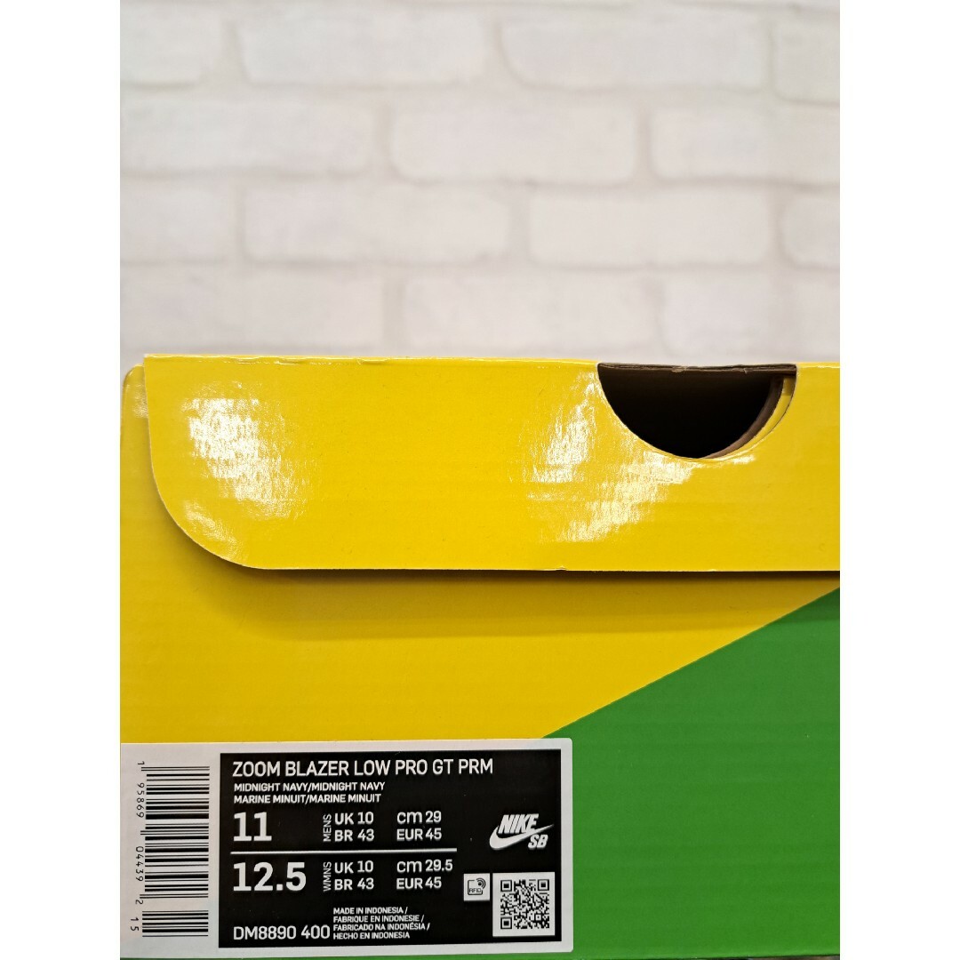 NIKE(ナイキ)のNIKE ZOOM BLAZER LOW PRO DM8890-400 メンズの靴/シューズ(スニーカー)の商品写真