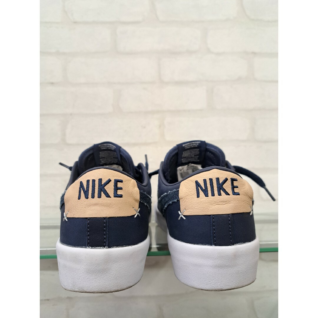 NIKE(ナイキ)のNIKE ZOOM BLAZER LOW PRO DM8890-400 メンズの靴/シューズ(スニーカー)の商品写真