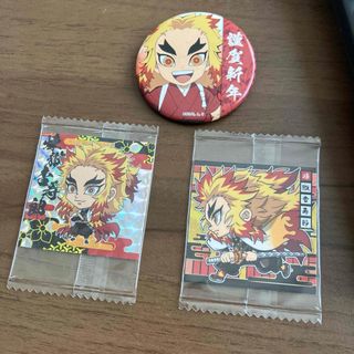 キメツノヤイバ(鬼滅の刃)の新品未使用ディフォルメ煉獄杏寿郎レア鬼滅の刃ステッカーまとめ売り缶バッジ(キャラクターグッズ)