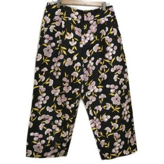 マルニ(MARNI)のMARNI(マルニ) パンツ サイズ40 M レディース - 黒×ピンク×マルチ フルレングス/花柄(その他)
