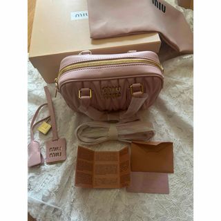 ミュウミュウ(MIU MIU)のMIU MIU アルカディマテラッセレザーバッグ(ショルダーバッグ)