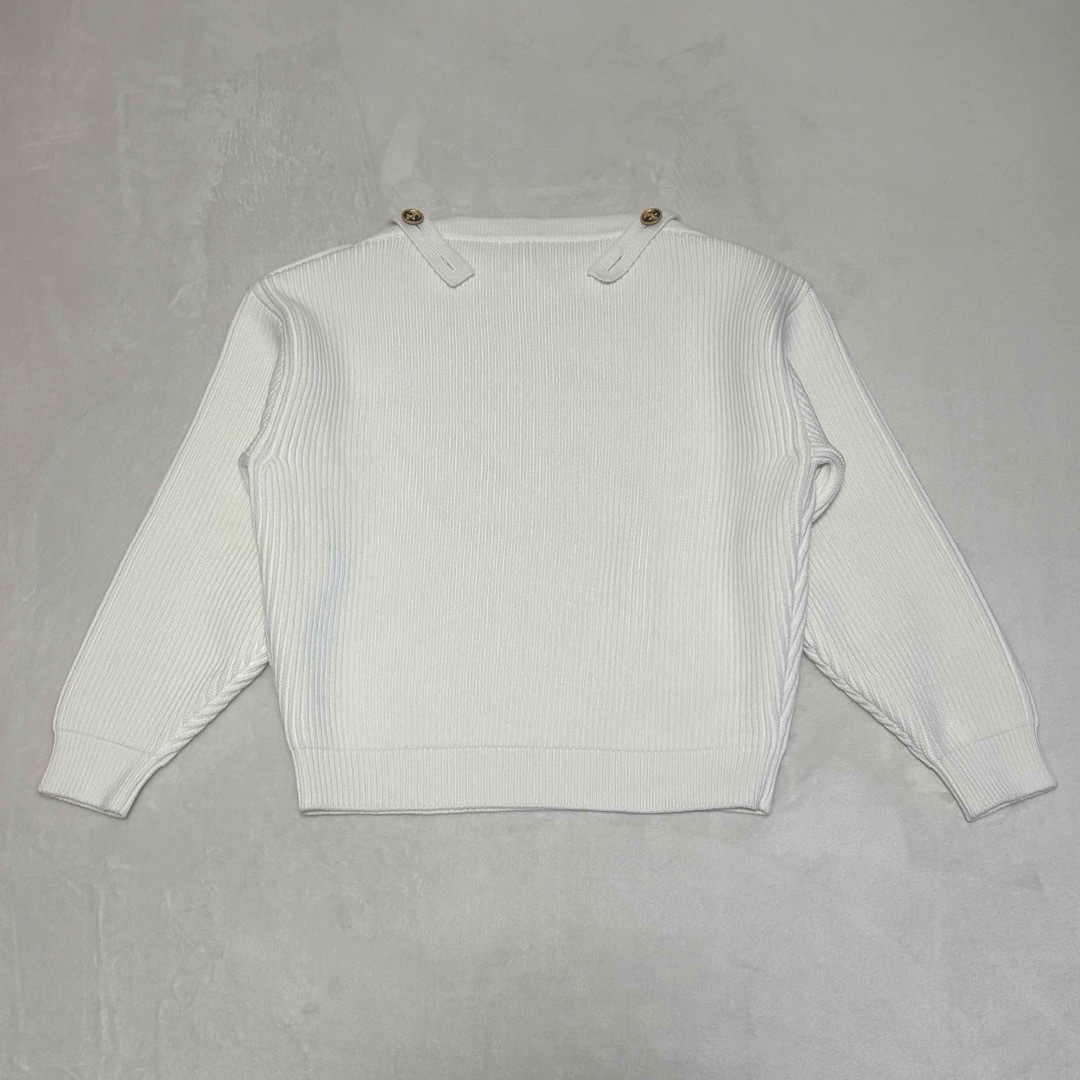 LOUIS VUITTON(ルイヴィトン)の【美品】ルイヴィトン　ノーティカルショルダーディテール　金ボタン　ニット　M L レディースのトップス(ニット/セーター)の商品写真
