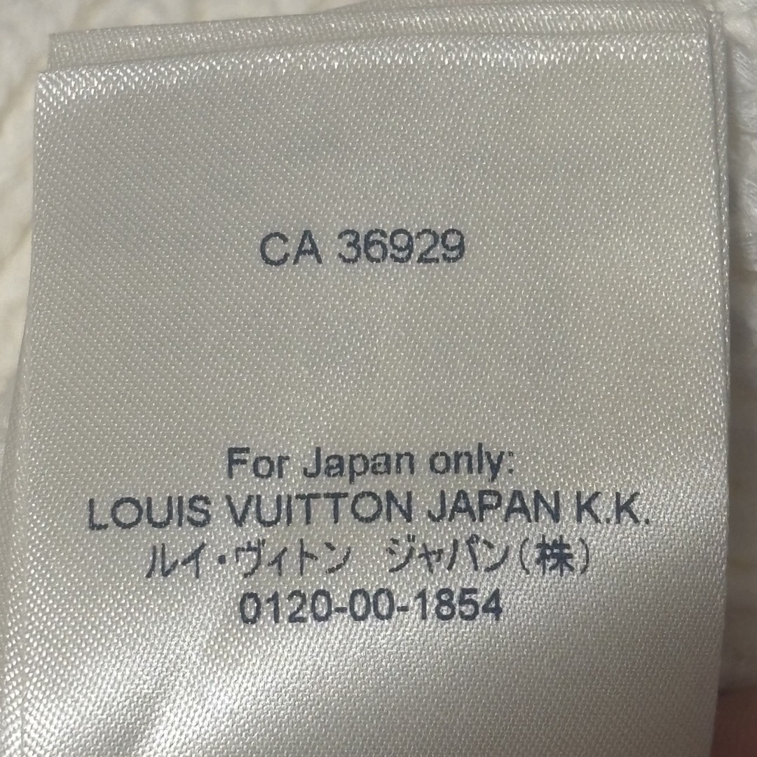 LOUIS VUITTON(ルイヴィトン)の【美品】ルイヴィトン　ノーティカルショルダーディテール　金ボタン　ニット　M L レディースのトップス(ニット/セーター)の商品写真