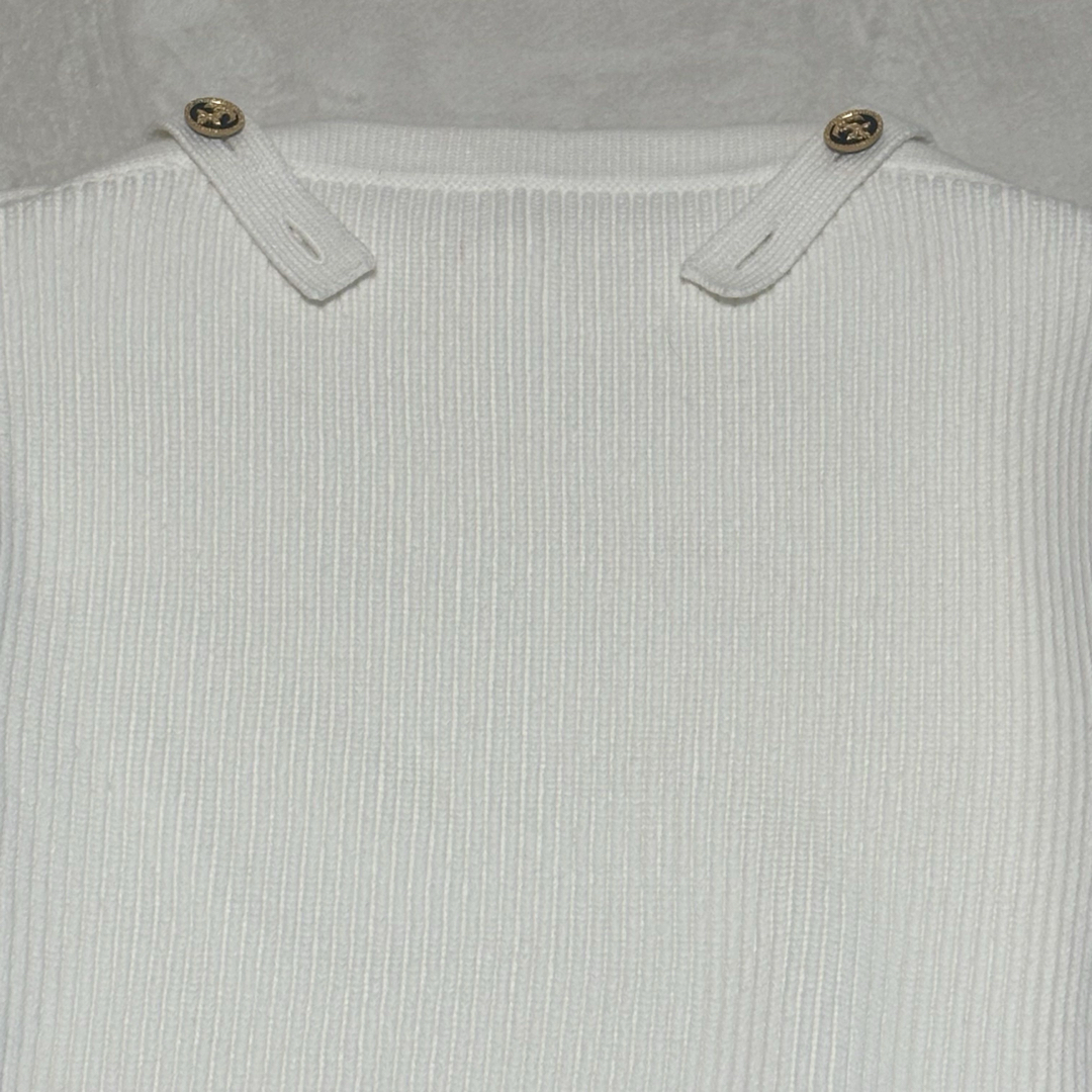 LOUIS VUITTON(ルイヴィトン)の【美品】ルイヴィトン　ノーティカルショルダーディテール　金ボタン　ニット　M L レディースのトップス(ニット/セーター)の商品写真