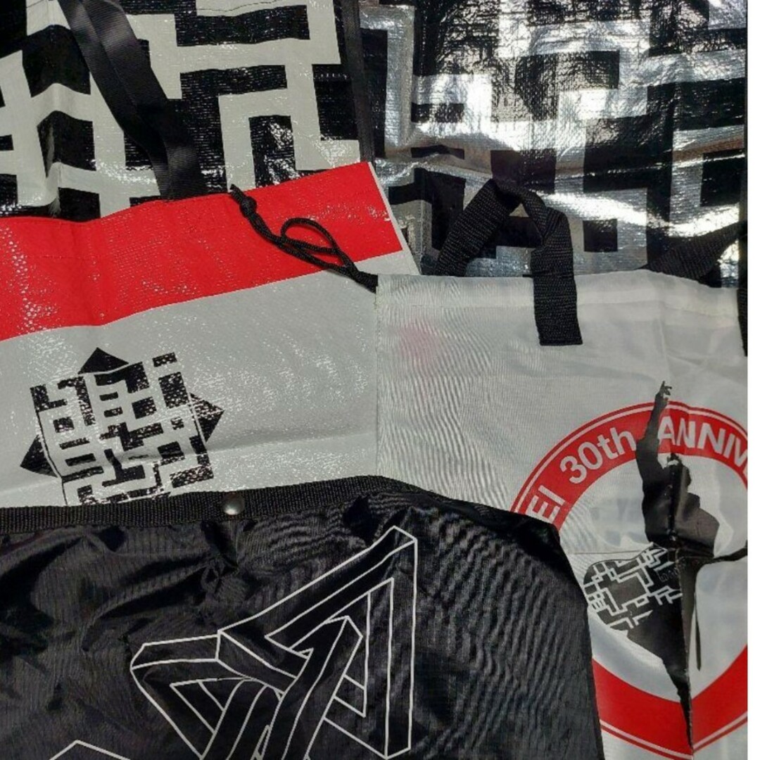 布袋寅泰ショッピングバック5種類 エンタメ/ホビーのタレントグッズ(ミュージシャン)の商品写真
