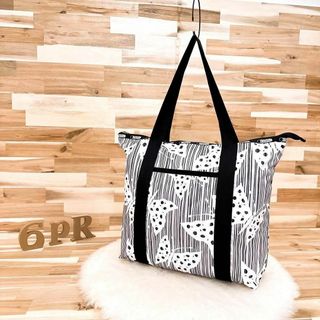レスポートサック(LeSportsac)の【レスポートサック】バタフライ ストライプ トートバッグ 蝶々モノトーン 白×黒(トートバッグ)
