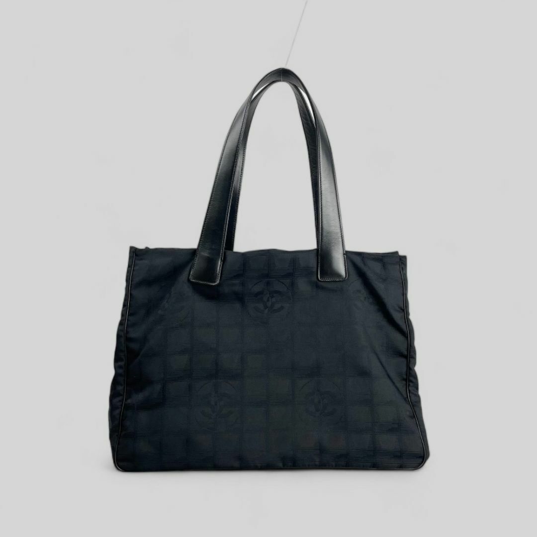 CHANEL(シャネル)の■シャネル CHANEL■ ニュートラベルライン トートMM 男女兼用 ブラック レディースのバッグ(トートバッグ)の商品写真