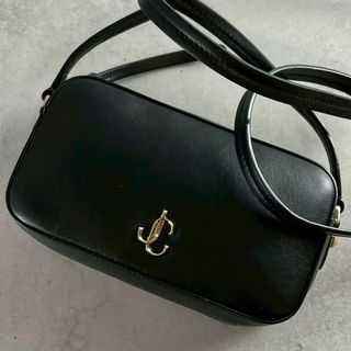 ジミーチュウ(JIMMY CHOO)の未使用級/現行 JIMMY CHOO HALE VARENNE カメラバッグ(ショルダーバッグ)