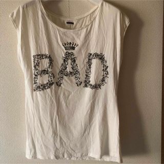 ベルシュカ(Bershka)のベルシュカ　パールビジュー付きロゴプリント ノースリーブTシャツ　タンクトップ(Tシャツ(半袖/袖なし))