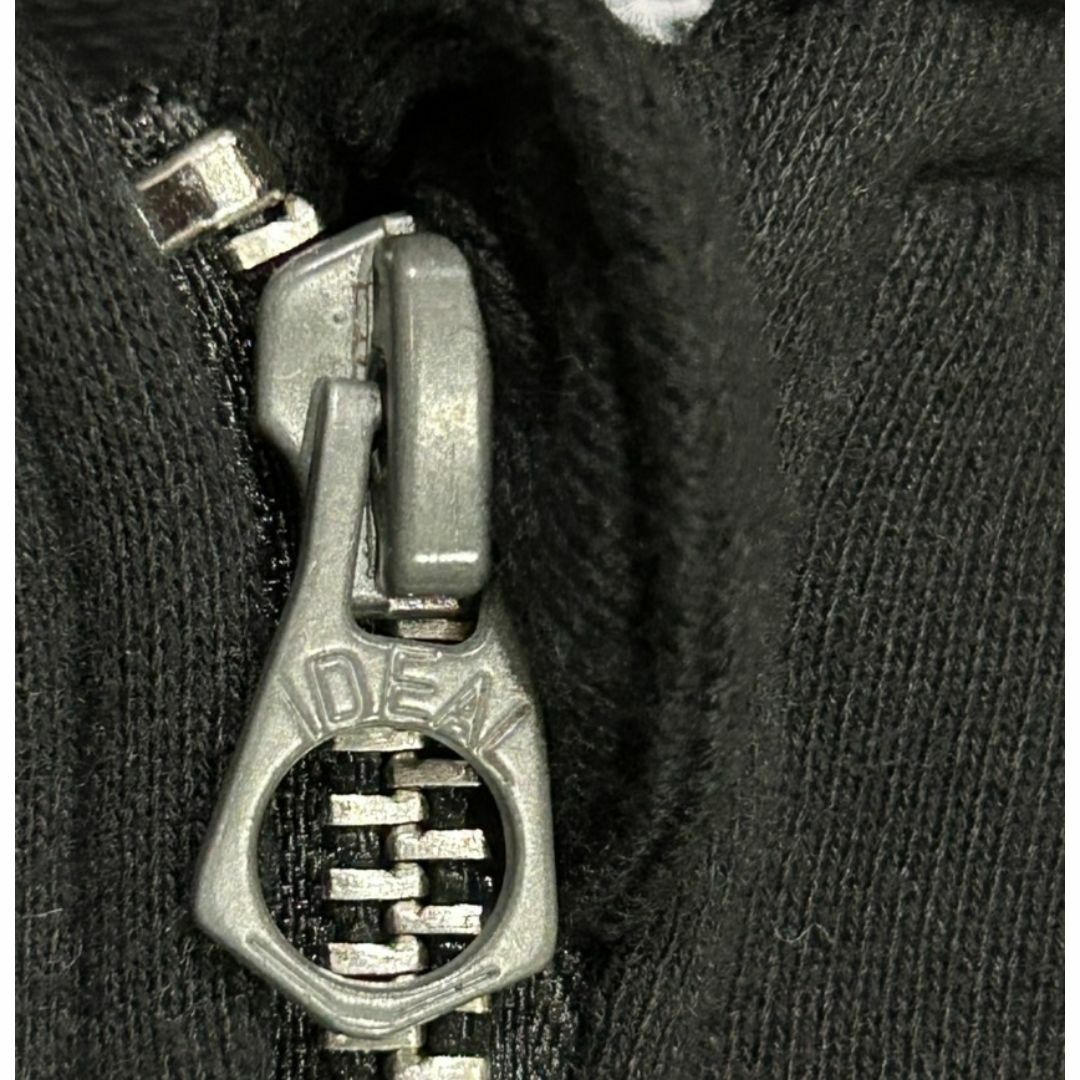 VANSON(バンソン)の＊VANSON×ルーニー・テューンズ 刺繍 ジップパーカー L メンズのトップス(パーカー)の商品写真