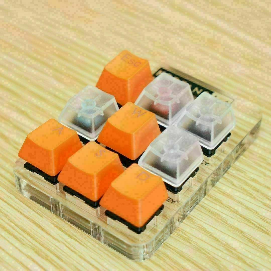 交換用ゲーミングキーキャップ スマホ/家電/カメラのPC/タブレット(PC周辺機器)の商品写真