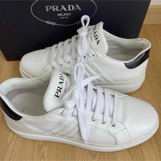プラダ(PRADA)の美品　PRADA プラダ　レディース　スニーカー　37 24㎝　白×黒(スニーカー)
